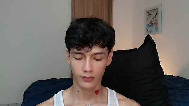 Snapshot of badboy_one_ chatting on 11/06/25, 08:32 badboy one online show from 11/06/25, 08:32