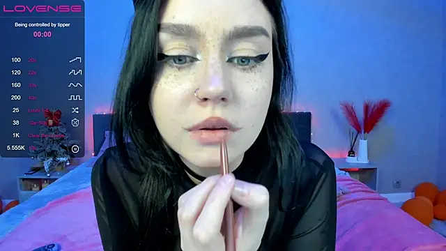 SophiaRyder online show from 12/21/24, 09:15