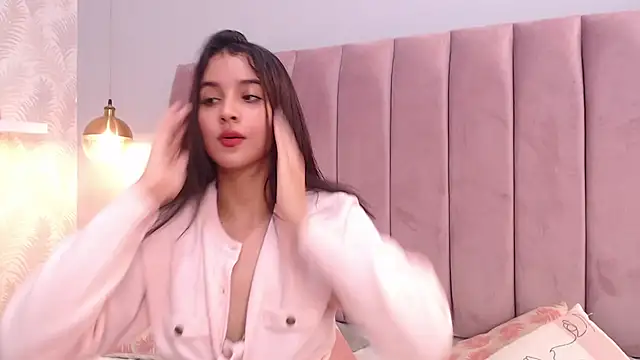 LeenaBrown online show from 12/17/24, 06:53