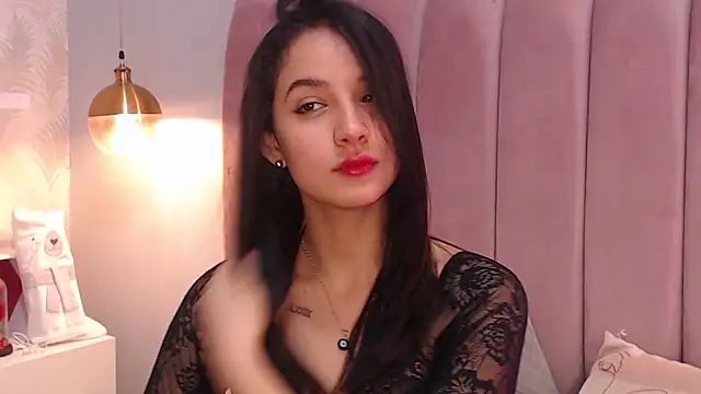 Snapshot of LeenaBrown chatting on 03/07/26, 12:35 LeenaBrown online show from 03/07/26, 12:35