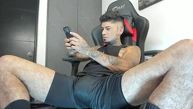 sergiio mesa27 online show from 10/05/25, 02:15