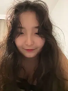 cutie mio online show from 12/19/24, 05:18