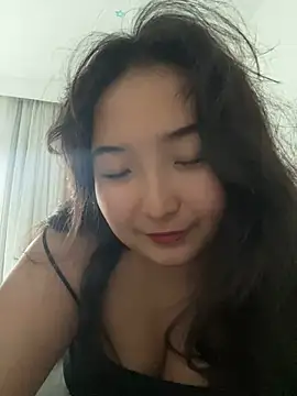 cutie mio online show from 02/05/25, 01:44