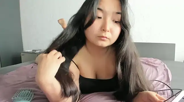 cutie mio online show from 03/07/25, 10:02