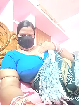 Snapshot of Sejaalsweet chatting on 03/15/25, 05:08 Sejaalsweet online show from 03/15/25, 05:08