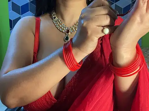 Snapshot of Aishwarya_101_ chatting on 03/05/25, 02:57 Aishwarya 101 online show from 03/05/25, 02:57