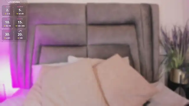 sophiee smith online show from 06/04/26, 11:38