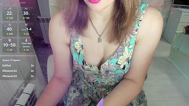 Snapshot of A_L_I_N_A chatting on 10/21/25, 09:37 A L I N A online show from 10/21/25, 09:37