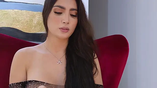 Snapshot of _BellaDonna_ chatting on 09/27/25, 01:43  BellaDonna  online show from 09/27/25, 01:43