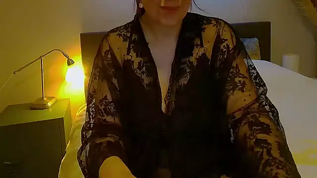 Ella Next Door online show from 12/23/24, 09:29