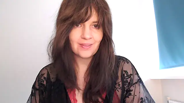 Snapshot of Ella_Next_Door chatting on 02/08/26, 11:02 Ella Next Door online show from 02/08/26, 11:02