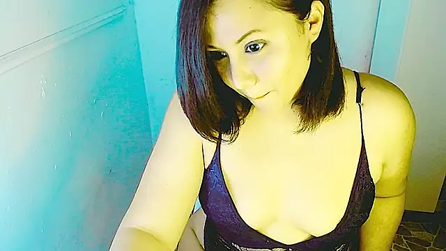 Snapshot of Camil2025 chatting on 09/08/25, 10:09 Camil2025 online show from 09/08/25, 10:09
