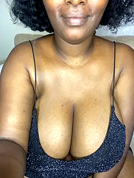 Snapshot of Naughty-sonia2 chatting on 11/20/25, 10:31 Naughty-sonia2 online show from 11/20/25, 10:31