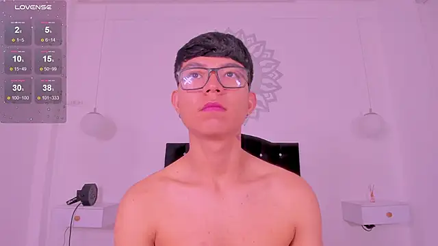 Snapshot of CodyTwink chatting on 11/07/25, 03:12 CodyTwink online show from 11/07/25, 03:12