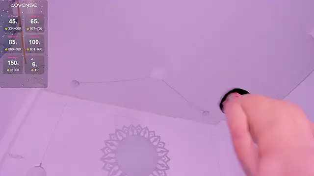 Snapshot of CodyTwink chatting on 11/11/25, 05:24 CodyTwink online show from 11/11/25, 05:24