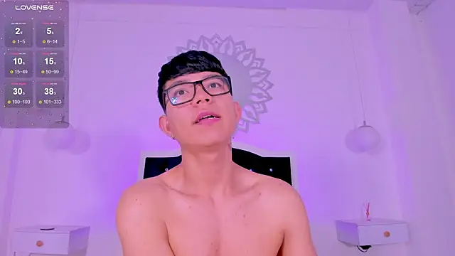 Snapshot of CodyTwink chatting on 11/30/25, 10:08 CodyTwink online show from 11/30/25, 10:08