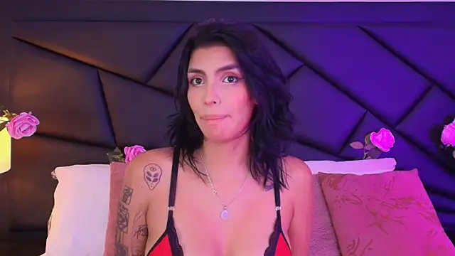 Snapshot of DeuxGold chatting on 09/25/25, 04:16 DeuxGold online show from 09/25/25, 04:16