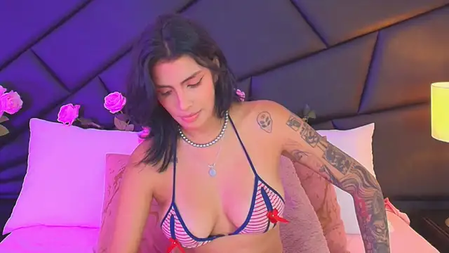 Snapshot of DeuxGold chatting on 10/10/25, 04:11 DeuxGold online show from 10/10/25, 04:11