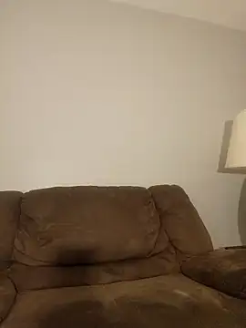 Snapshot of AllLeggs chatting on 11/16/25, 07:03 AllLeggs online show from 11/16/25, 07:03