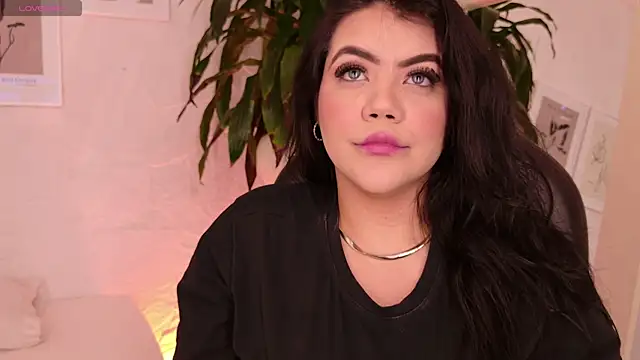 Snapshot of Harmonybabe_ chatting on 10/02/25, 01:29 Harmonybabe online show from 10/02/25, 01:29