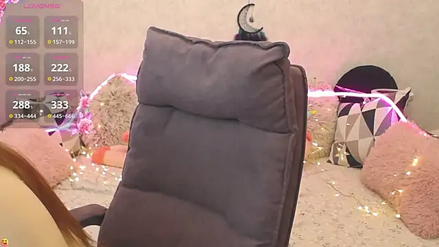 Snapshot of Nataly_cute chatting on 03/08/25, 08:25 Nataly cute online show from 03/08/25, 08:25