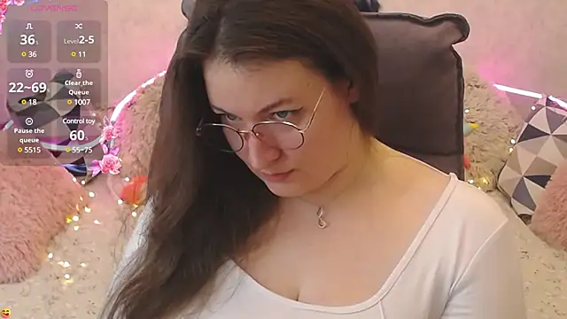 Snapshot of Nataly_cute chatting on 03/13/25, 05:22 Nataly cute online show from 03/13/25, 05:22