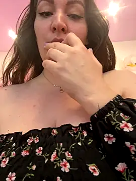 Snapshot of Nataly_cute chatting on 10/30/25, 08:20 Nataly cute online show from 10/30/25, 08:20