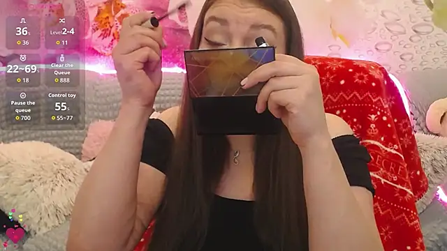 Snapshot of Nataly_cute chatting on 11/09/25, 11:14 Nataly cute online show from 11/09/25, 11:14