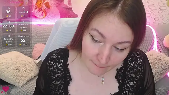 Snapshot of Nataly_cute chatting on 11/12/25, 05:57 Nataly cute online show from 11/12/25, 05:57