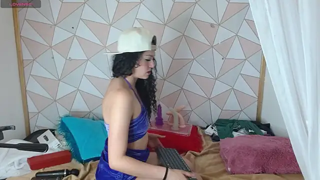 Snapshot of mapelove chatting on 01/15/25, 06:19 mapelove online show from 01/15/25, 06:19