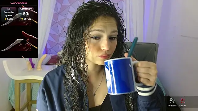 Snapshot of mapelove chatting on 01/18/25, 02:44 mapelove online show from 01/18/25, 02:44