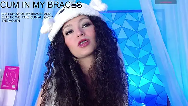 Snapshot of mapelove chatting on 02/27/25, 02:10 mapelove online show from 02/27/25, 02:10