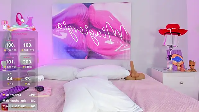 Snapshot of Miagiorgia_ chatting on 12/05/25, 07:21 Miagiorgia online show from 12/05/25, 07:21