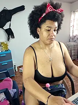 Snapshot of Selket11 chatting on 11/20/25, 01:00 Selket11 online show from 11/20/25, 01:00