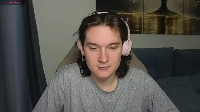 MoreRealAlex online show from 07/06/26, 02:36