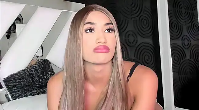 ambermartin  online show from 01/08/25, 10:16