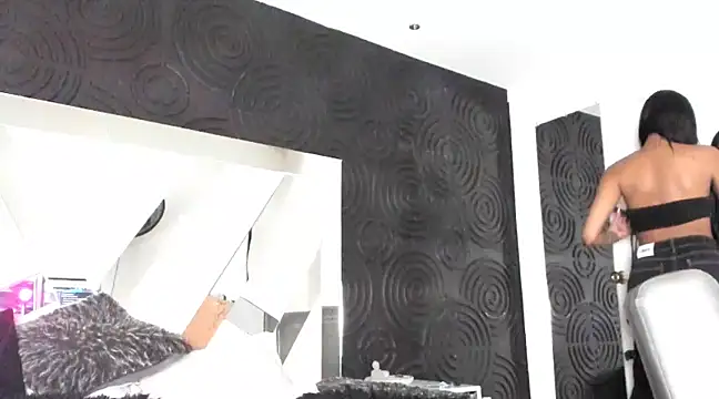 ambermartin  online show from 03/21/25, 01:45
