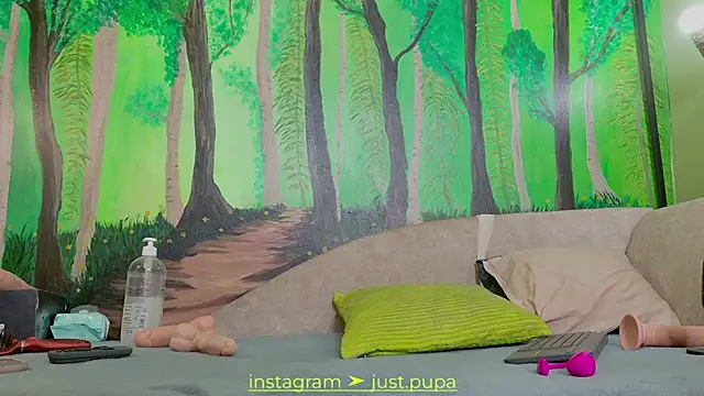 Snapshot of Pinkypupa-Love chatting on 02/12/25, 07:35 Pinkypupa-Love online show from 02/12/25, 07:35