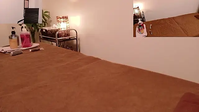 ManaMi-maru online show from 12/05/25, 12:25