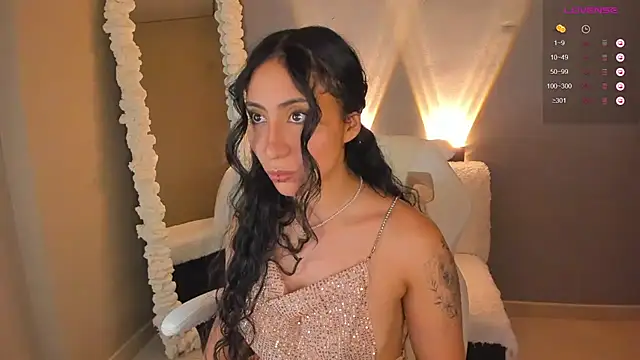 amber curly online show from 02/07/25, 09:04