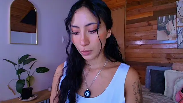amber curly online show from 06/01/26, 08:43