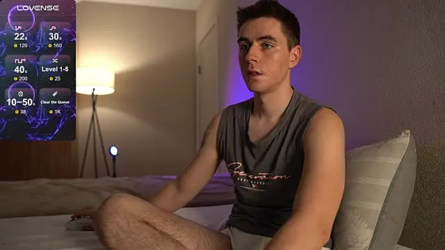 Snapshot of TaisonBrownX chatting on 09/23/25, 06:44 TaisonBrownX online show from 09/23/25, 06:44