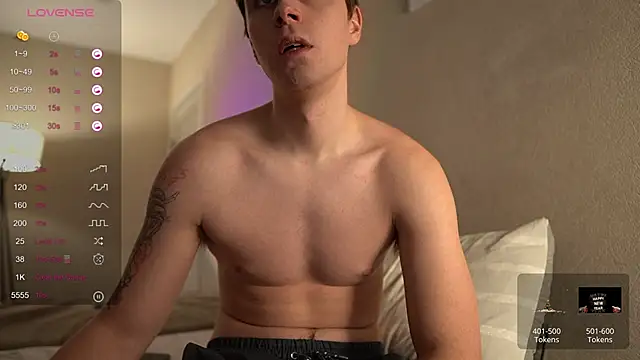 Snapshot of TaisonBrownX chatting on 11/01/25, 10:06 TaisonBrownX online show from 11/01/25, 10:06