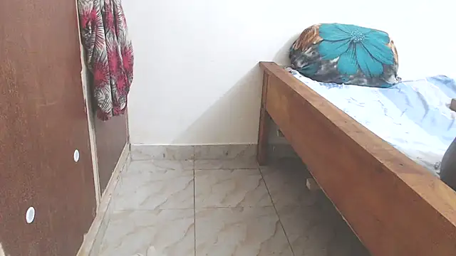 Snapshot of Ninna_bellah chatting on 09/28/25, 01:55 Ninna bellah online show from 09/28/25, 01:55