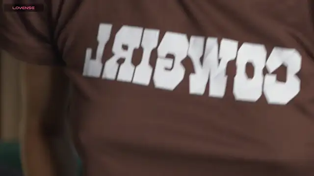 Snapshot of JodyBlow chatting on 12/10/24, 12:27 JodyBlow online show from 12/10/24, 12:27