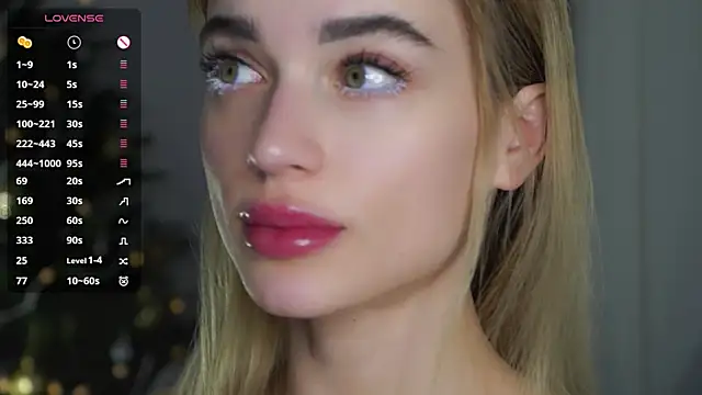 Snapshot of JodyBlow chatting on 12/22/24, 08:03 JodyBlow online show from 12/22/24, 08:03