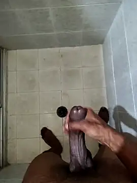 Snapshot of Negrotnt11 chatting on 03/22/25, 10:48 Negrotnt11 online show from 03/22/25, 10:48