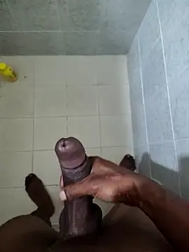 Snapshot of Negrotnt11 chatting on 09/14/25, 12:04 Negrotnt11 online show from 09/14/25, 12:04