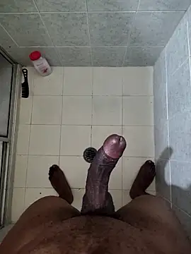 Snapshot of Negrotnt11 chatting on 10/13/25, 11:54 Negrotnt11 online show from 10/13/25, 11:54