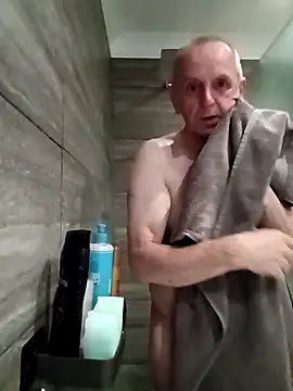 mr english50 online show from 12/04/25, 08:17